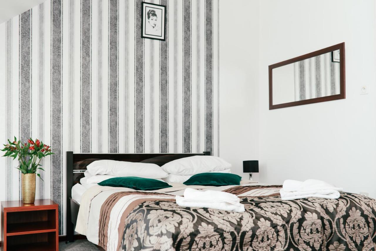 Hotel Zlotogorski Koscielec Buitenkant foto