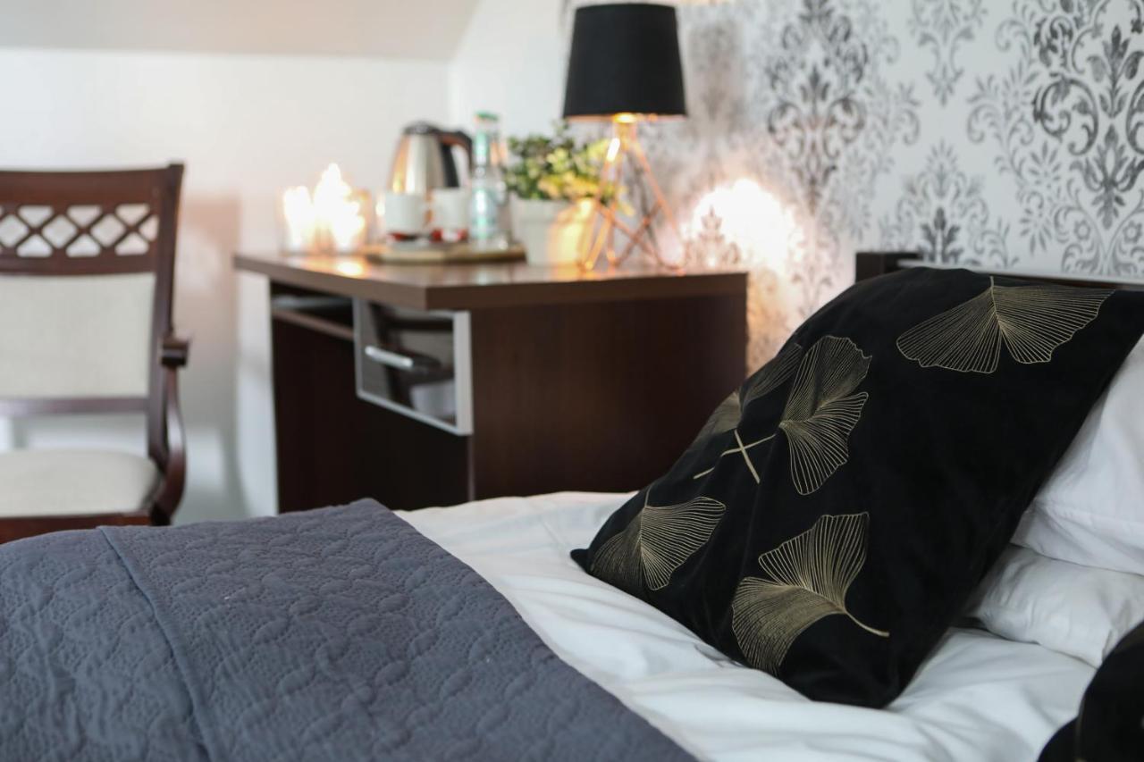Hotel Zlotogorski Koscielec Buitenkant foto