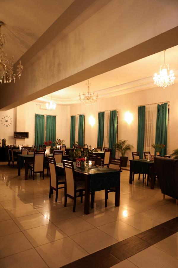 Hotel Zlotogorski Koscielec Buitenkant foto