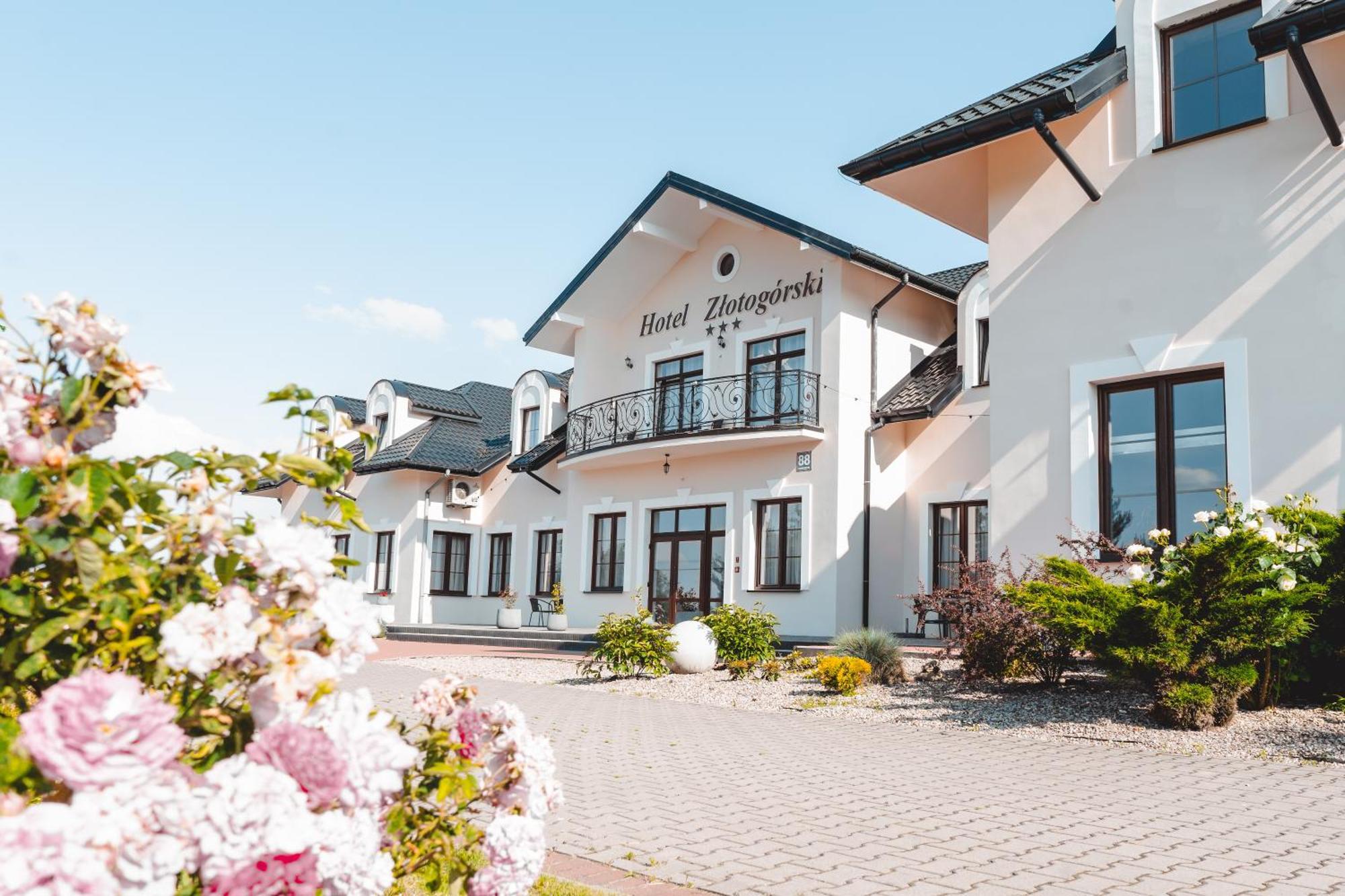 Hotel Zlotogorski Koscielec Buitenkant foto
