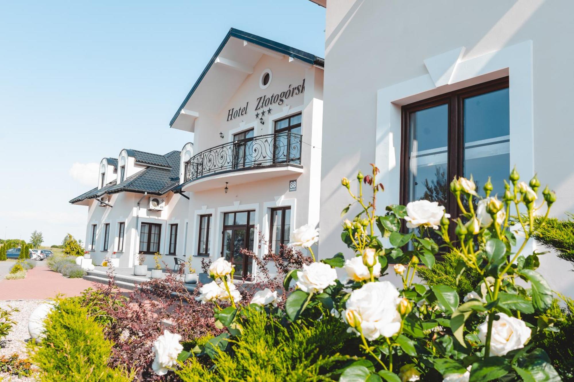 Hotel Zlotogorski Koscielec Buitenkant foto